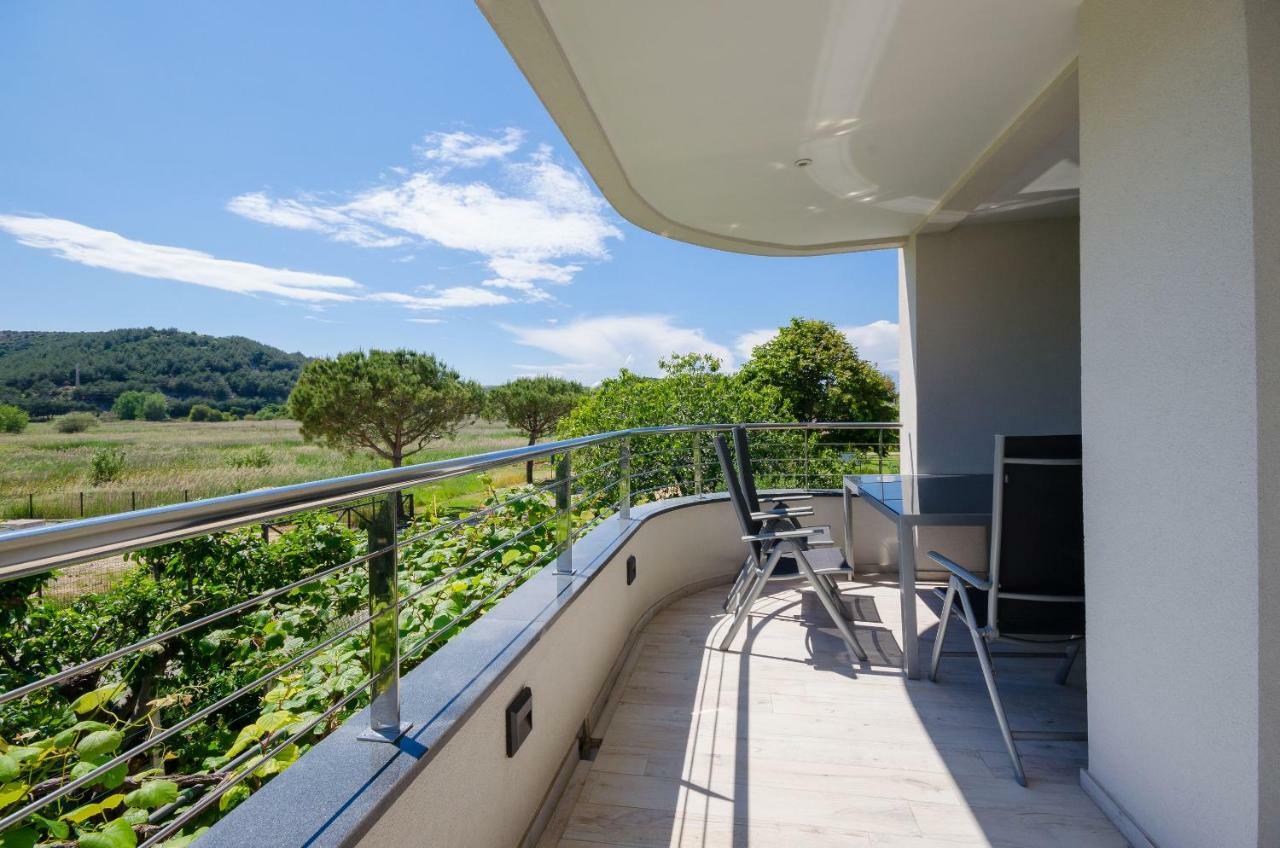 Apartments Zorka Лопар Екстериор снимка