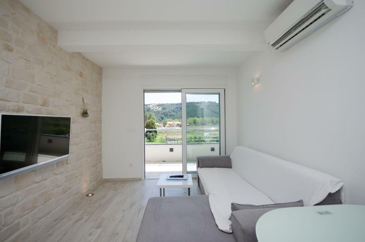 Apartments Zorka Лопар Екстериор снимка