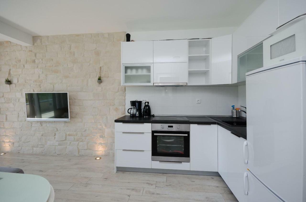 Apartments Zorka Лопар Екстериор снимка